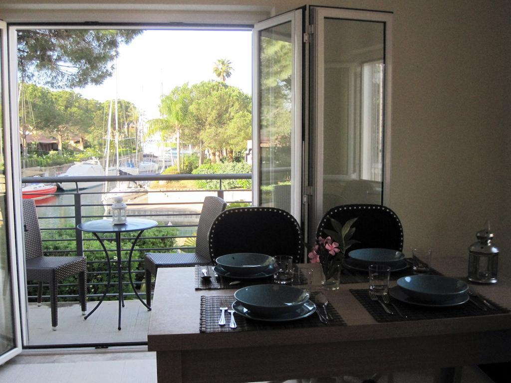 Baia Dei Delfini Aparthotel Furnari Rom bilde