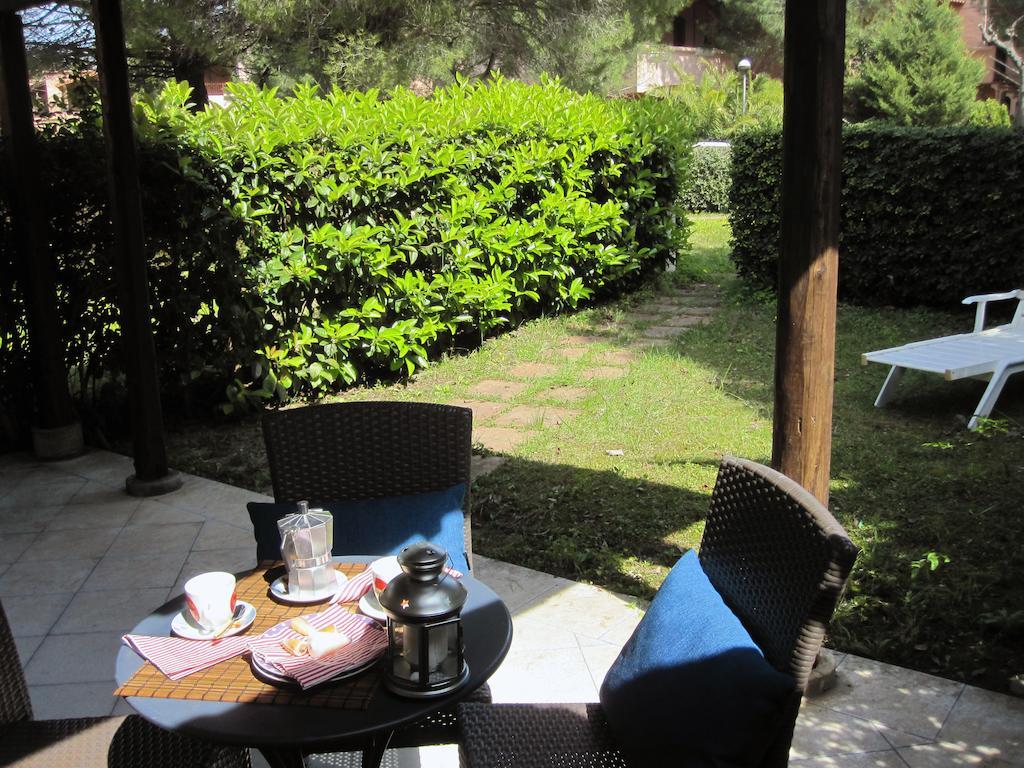 Baia Dei Delfini Aparthotel Furnari Rom bilde